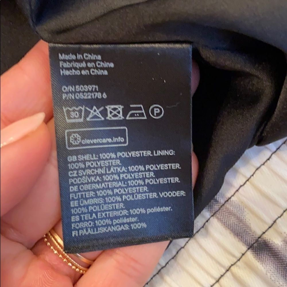 H&M bomber jacket    - Picture 4 of 4